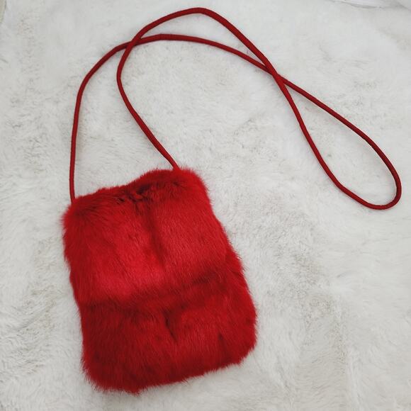 Vintage Wilsons Leather Red Rabbit Fur Crossbody Bag | Y2K Mini Fuzzy Purse - Picture 1 of 10